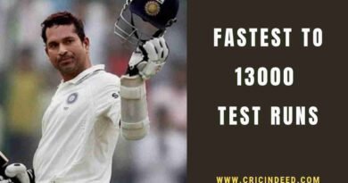 sachin tendulkar celebrating a century leading to 13000 runs in test cricket
